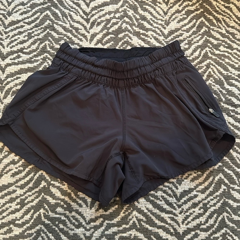 Lululemon Tracker Short Size 6